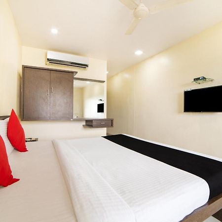 Capital O 62166 Raaga Grand Hyderabad Exterior foto